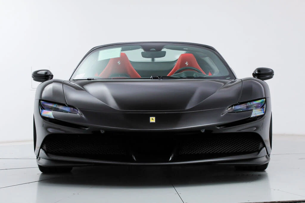 2022 Ferrari SF90 Spider - Image 13 of 31