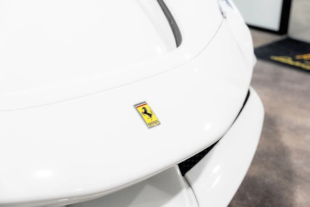 2022 Ferrari SF90 Spider - Image 15 of 31