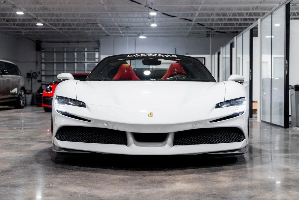 2022 Ferrari SF90 Spider - Image 14 of 31