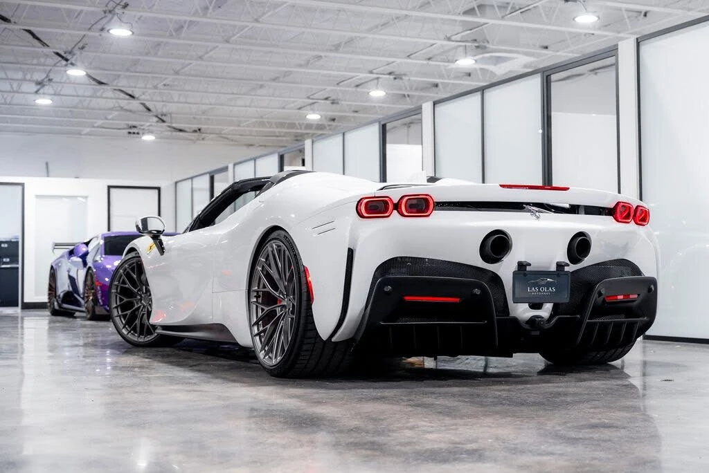 2022 Ferrari SF90 Spider - Image 21 of 31