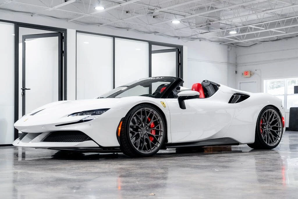 2022 Ferrari SF90 Spider - Image 4 of 31