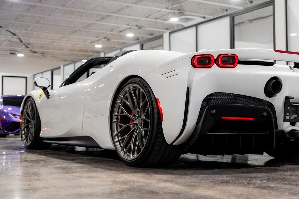 2022 Ferrari SF90 Spider - Image 23 of 31