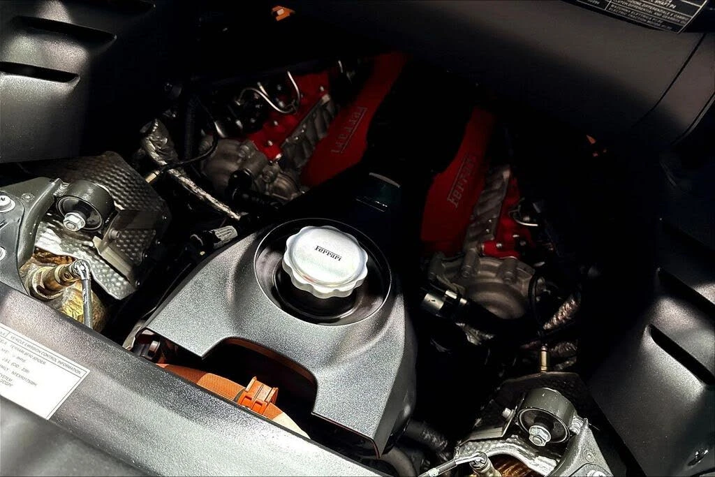 2022 Ferrari SF90 Spider - Image 25 of 30