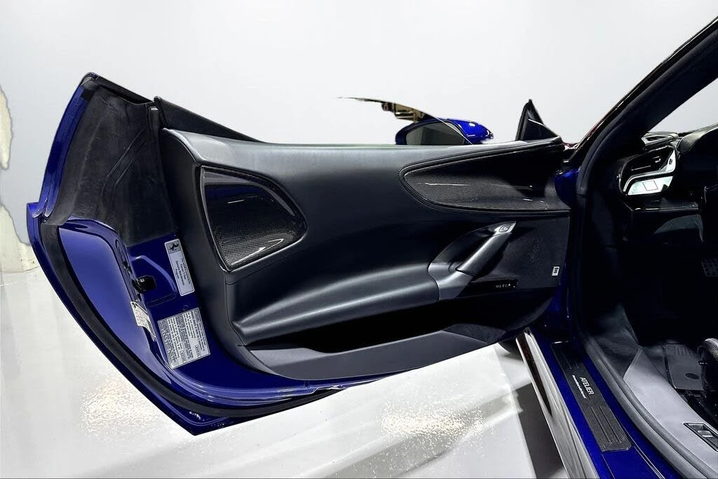 2022 Ferrari SF90 Spider - Image 18 of 30