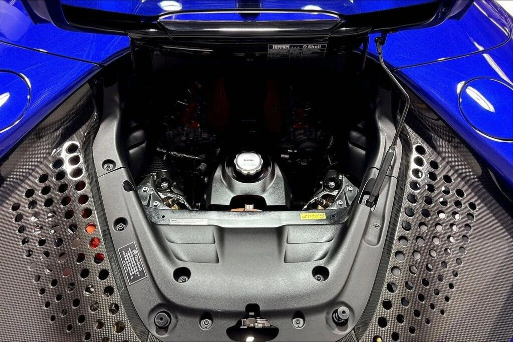 2022 Ferrari SF90 Spider - Image 24 of 30