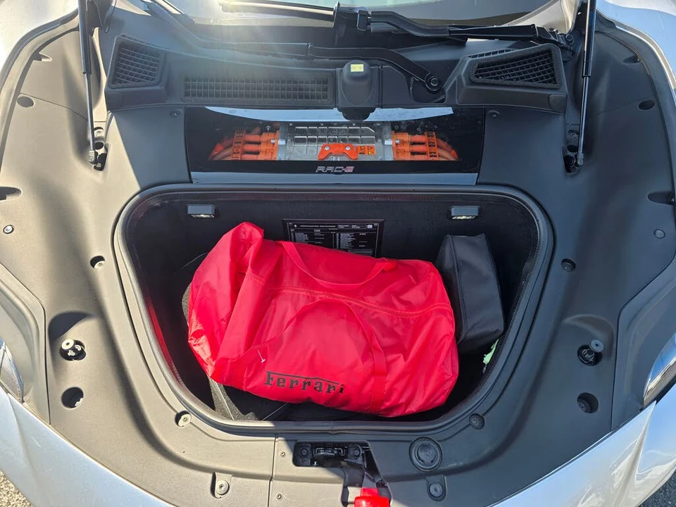 2022 Ferrari SF90 Spider - Image 10 of 31