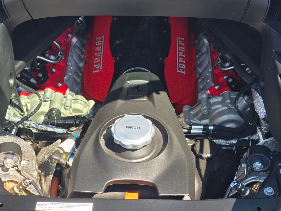 2022 Ferrari SF90 Spider - Image 12 of 31