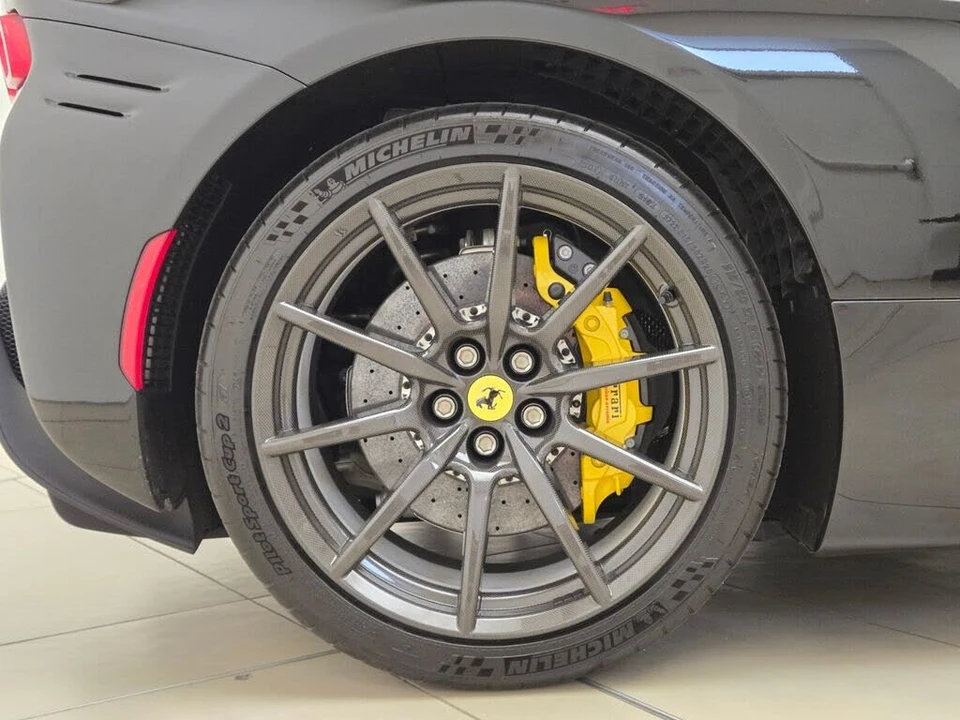2022 Ferrari SF90 Spider - Image 7 of 31