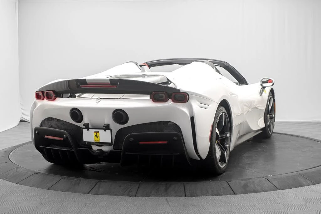 2022 Ferrari SF90 Spider - Image 3 of 31