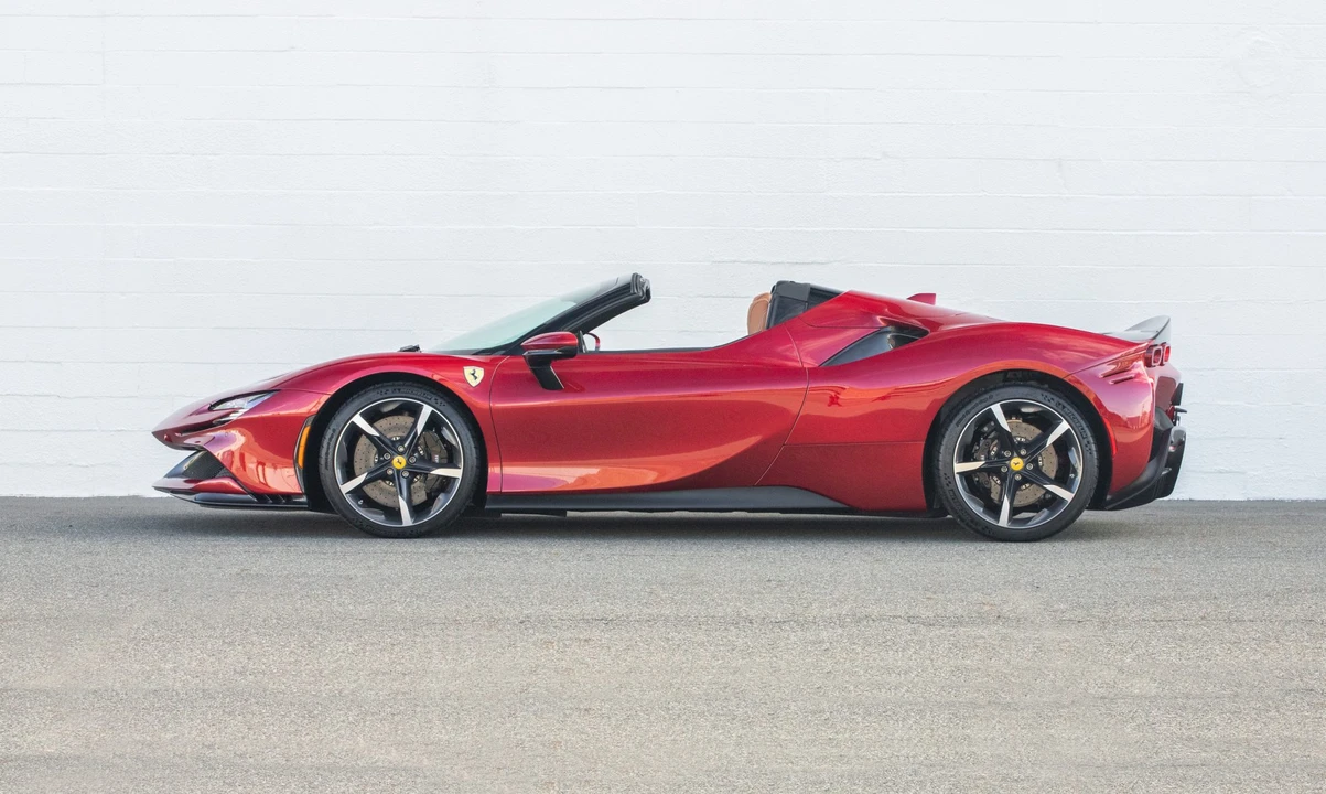 2022 Ferrari SF90 Spider - Image 7 of 31
