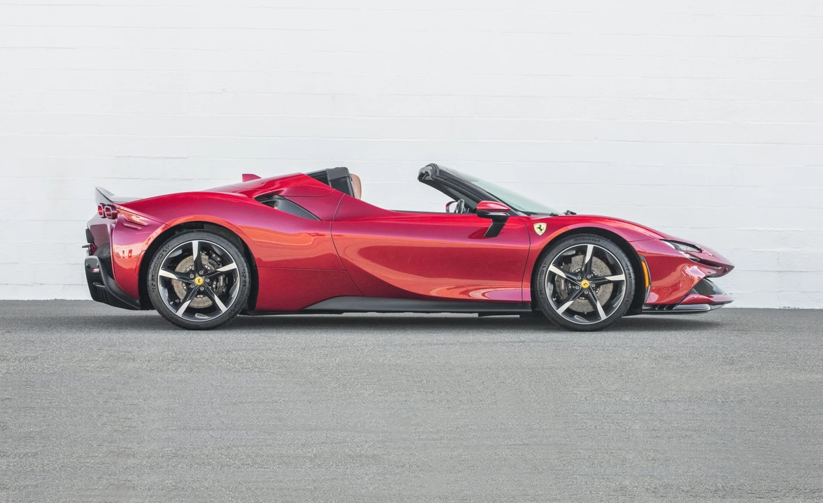 2022 Ferrari SF90 Spider - Image 11 of 31