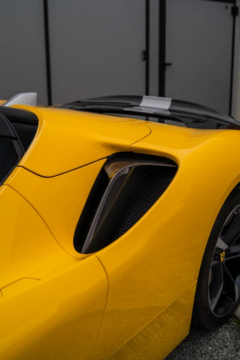 2022 Ferrari SF90 Spider - Image 28 of 31