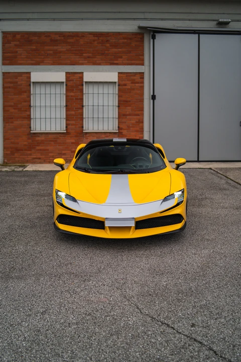 2022 Ferrari SF90 Spider - Image 22 of 31