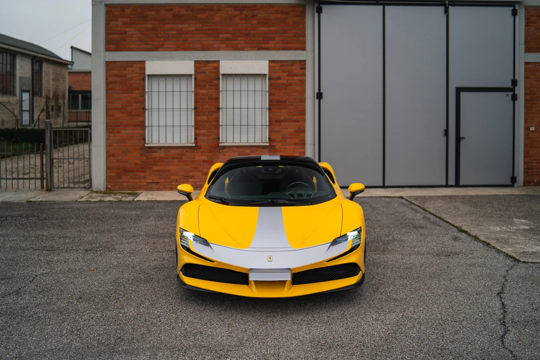 2022 Ferrari SF90 Spider - Image 7 of 31