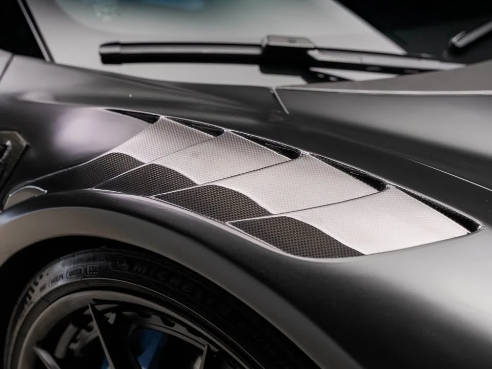 2022 Ferrari SF90 Spider - Image 8 of 18