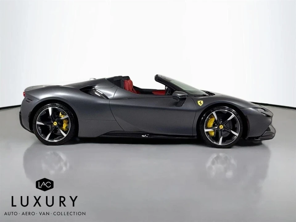 2022 Ferrari SF90 Spider - Image 3 of 12