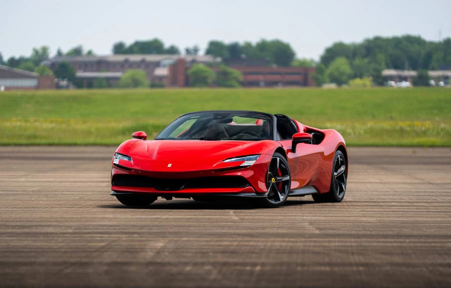 2022 Ferrari SF90 Spider - Image 22 of 31
