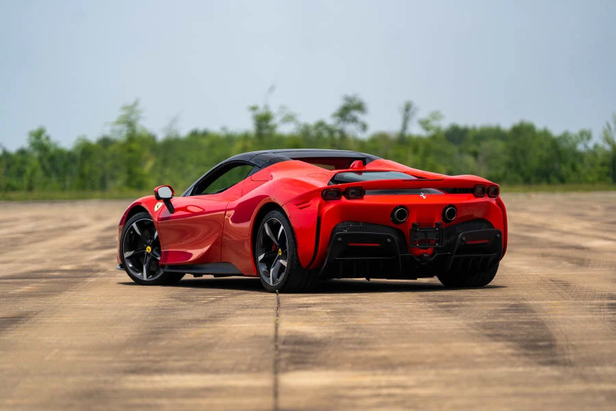 2022 Ferrari SF90 Spider - Image 13 of 31