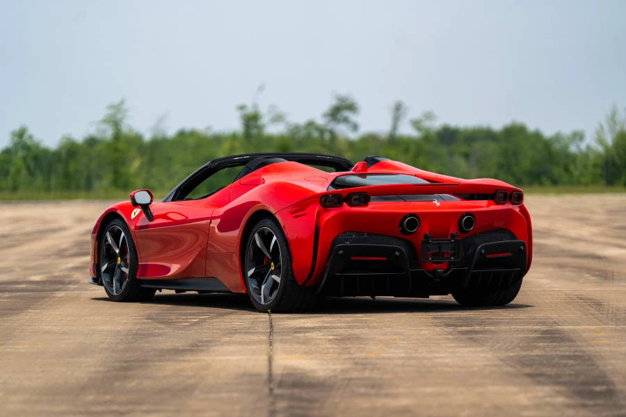 2022 Ferrari SF90 Spider - Image 30 of 31
