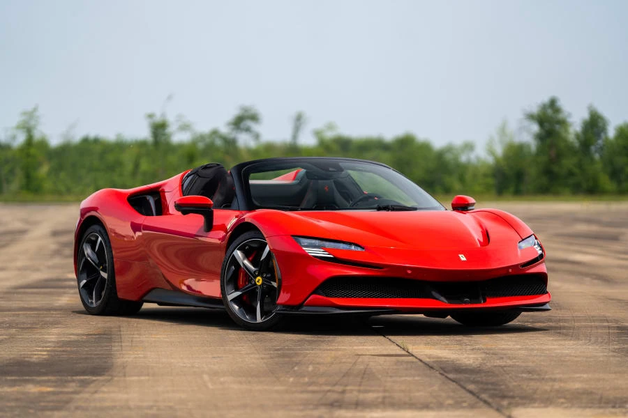 2022 Ferrari SF90 Spider - Image 17 of 31