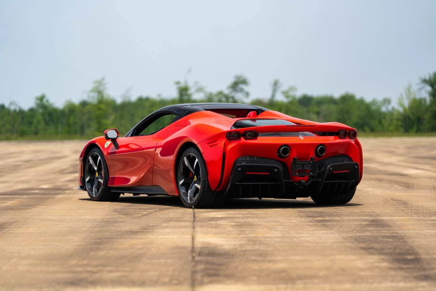 2022 Ferrari SF90 Spider - Image 26 of 31