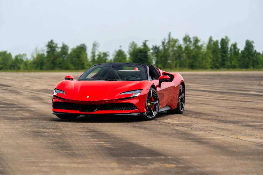 2022 Ferrari SF90 Spider - Image 23 of 31