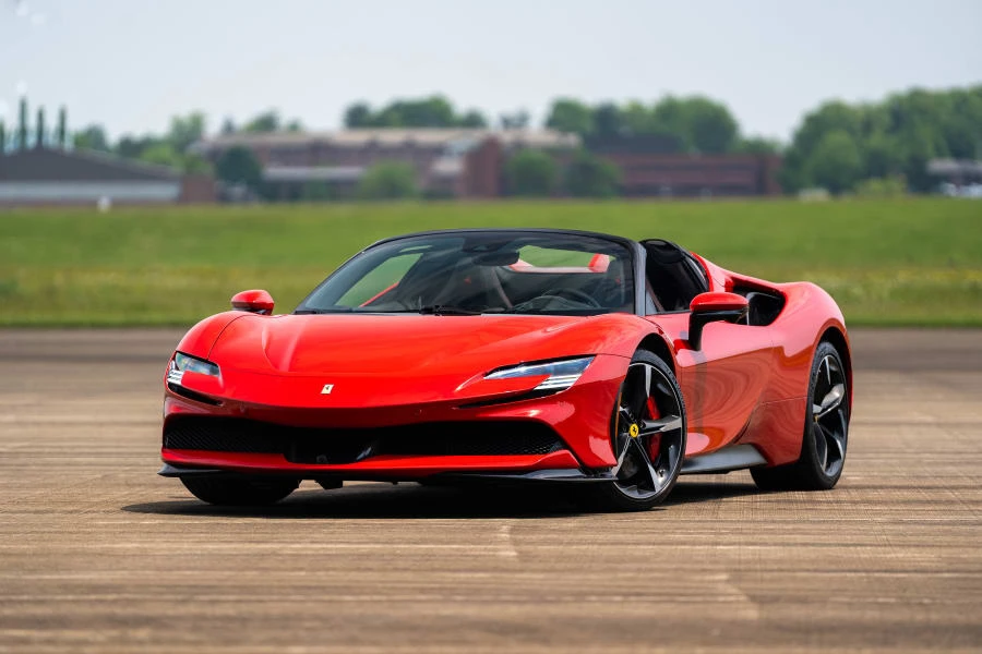 2022 Ferrari SF90 Spider - Image 28 of 31