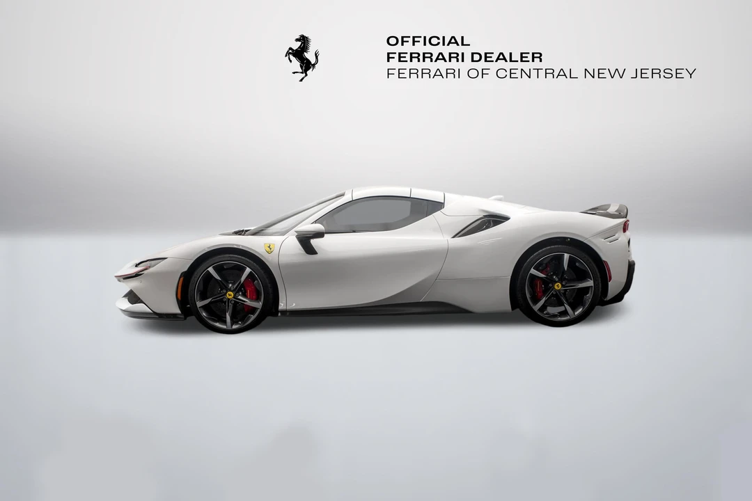 2022 Ferrari SF90 Spider - Image 14 of 31