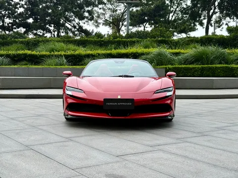 2022 Ferrari SF90 Spider