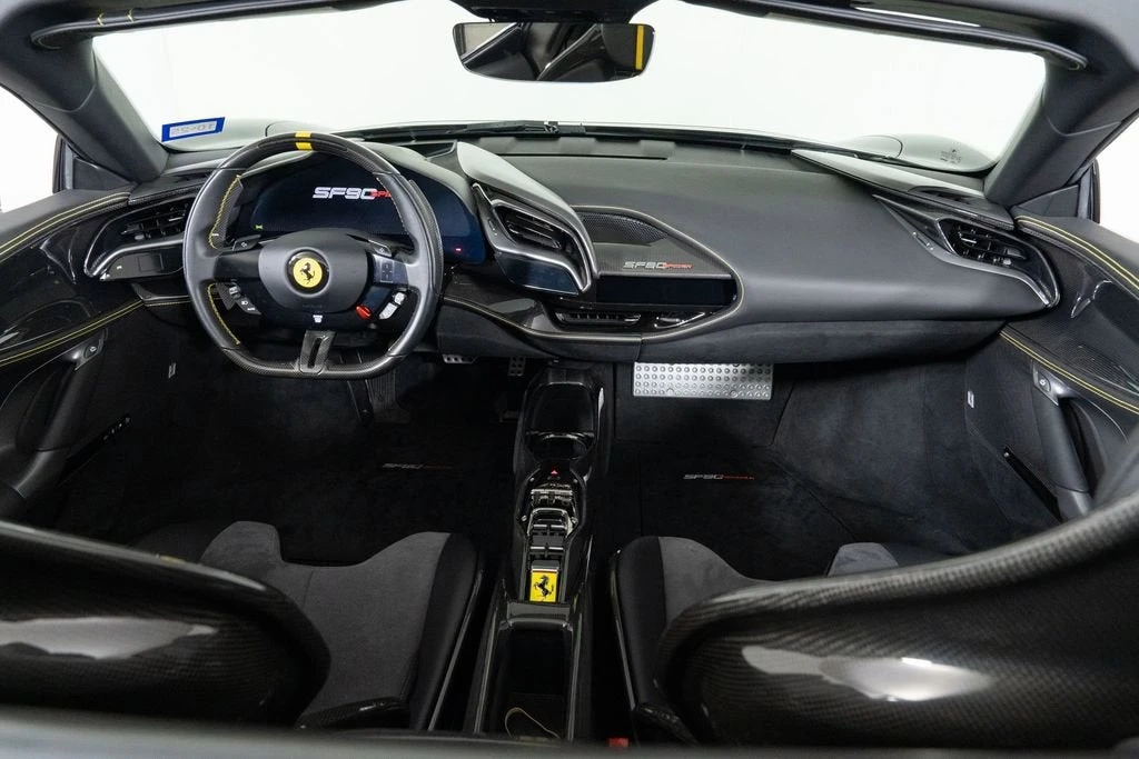 2022 Ferrari SF90 Spider - Image 29 of 31