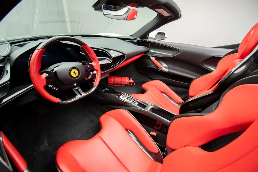 2022 Ferrari SF90 Spider - Image 19 of 31