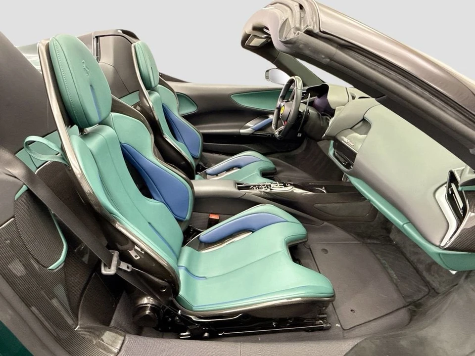 2022 Ferrari SF90 Spider - Image 27 of 31