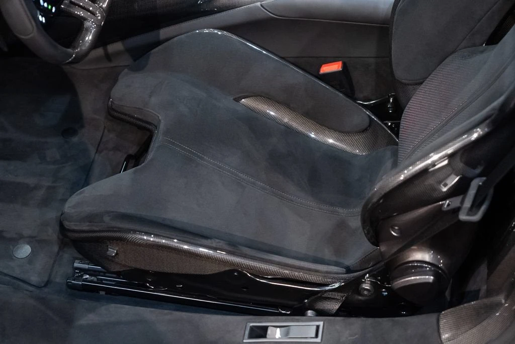 2022 Ferrari SF90 Spider - Image 28 of 31
