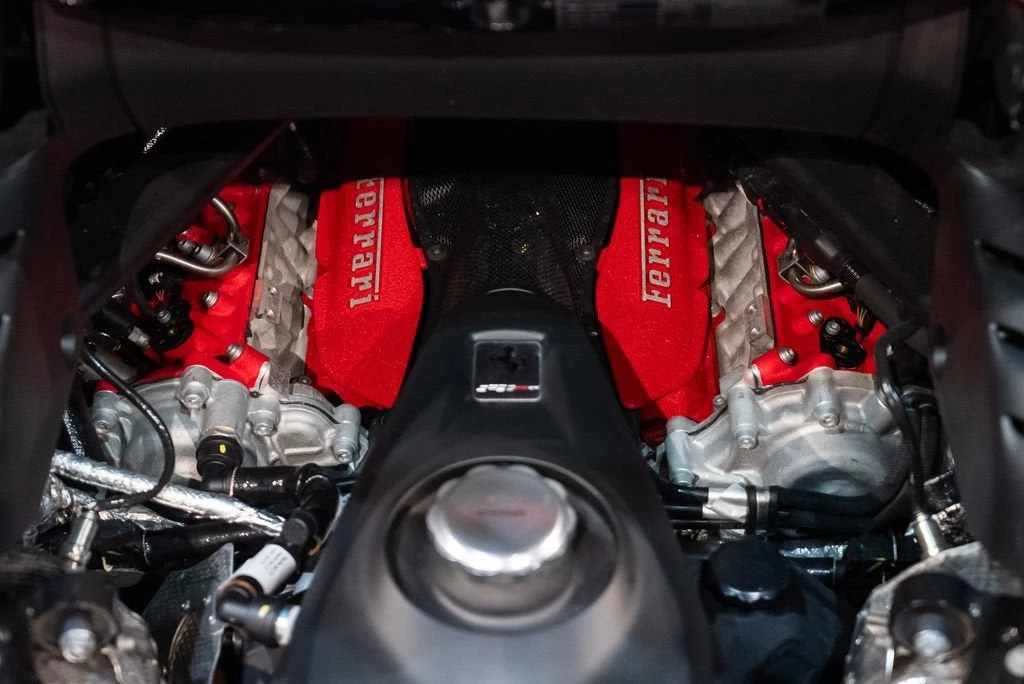 2022 Ferrari SF90 Spider - Image 18 of 31
