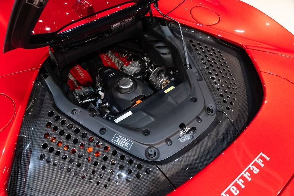 2022 Ferrari SF90 Spider - Image 17 of 31