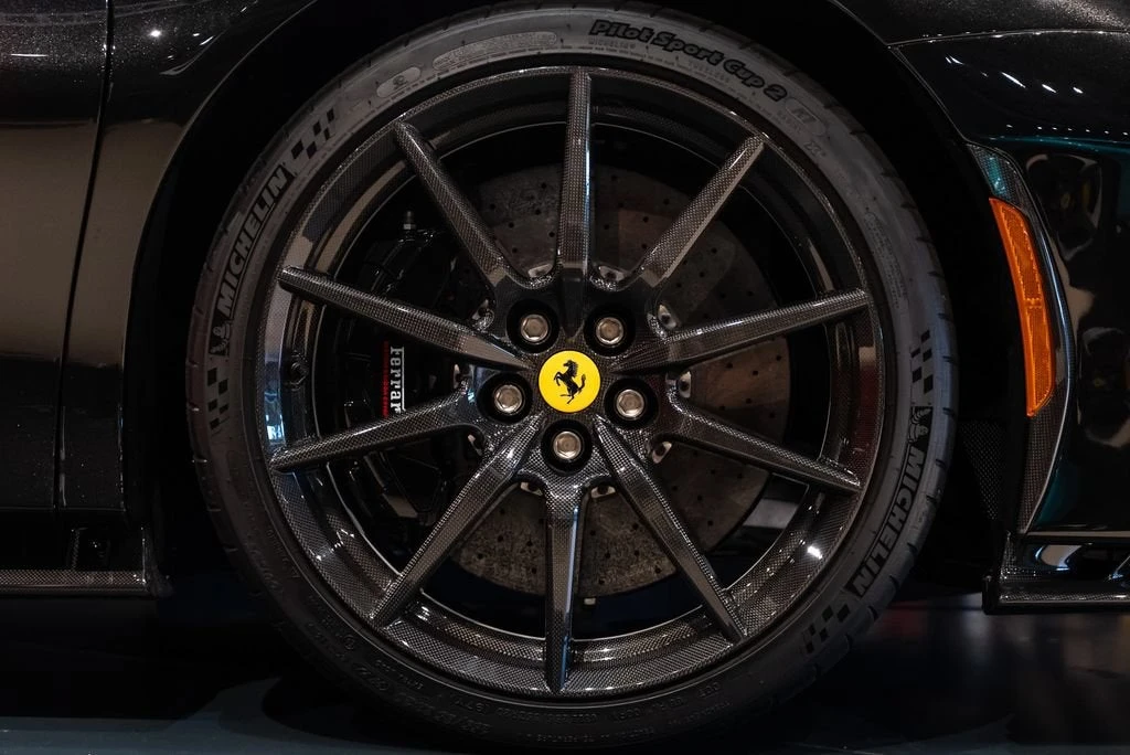2022 Ferrari SF90 Spider - Image 16 of 31