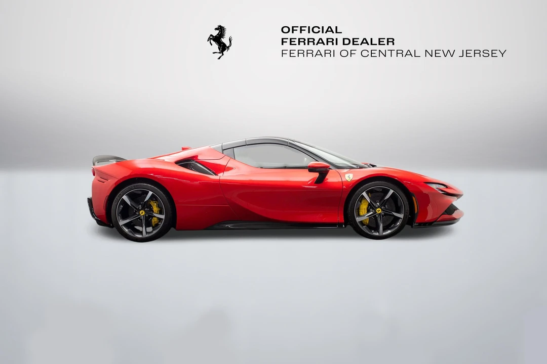 2022 Ferrari SF90 Spider - Image 13 of 31