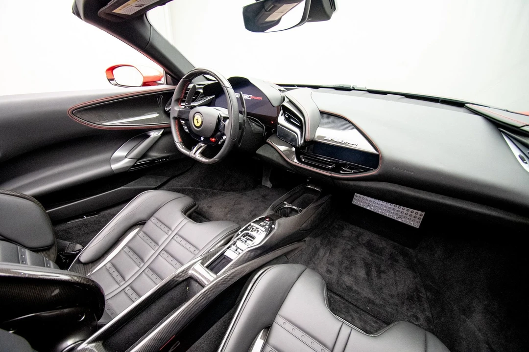 2022 Ferrari SF90 Spider - Image 24 of 31