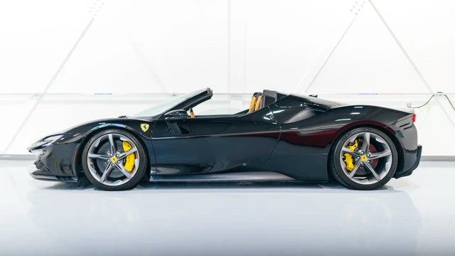 2022 Ferrari SF90 Spider - Image 14 of 17