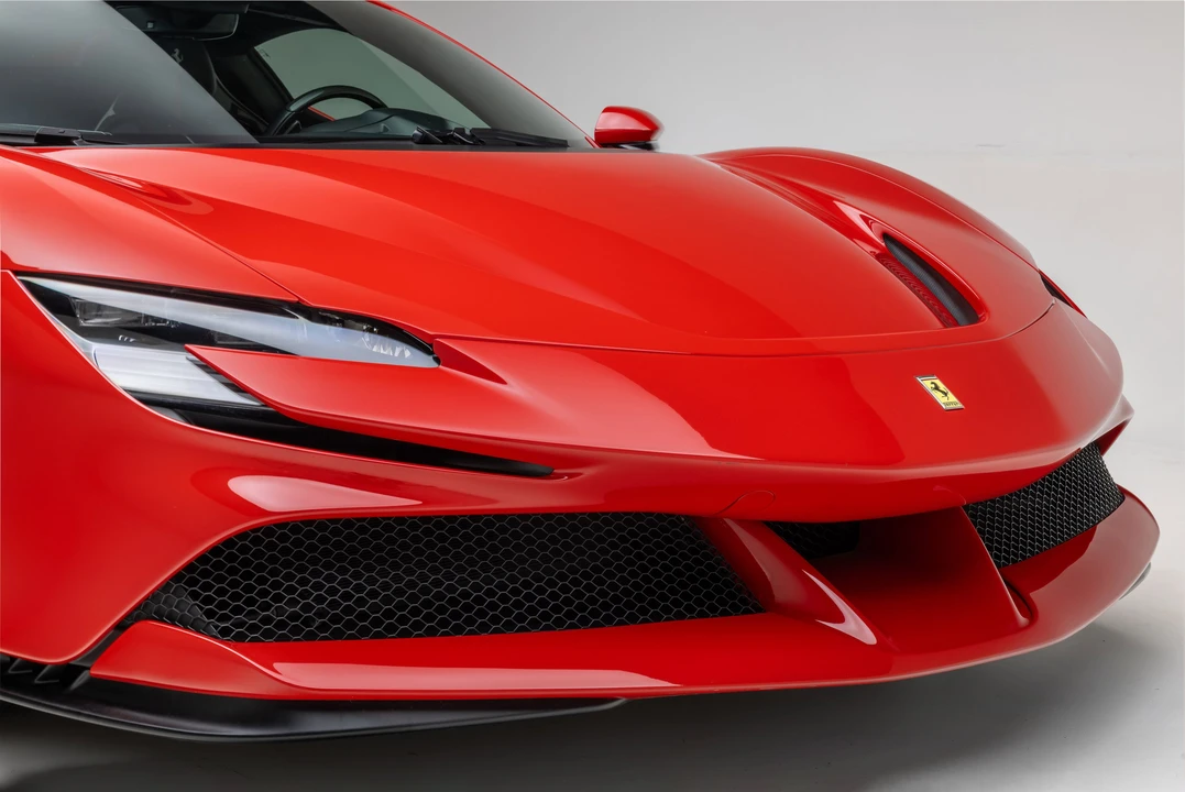 2022 Ferrari SF90 Spider - Image 18 of 31