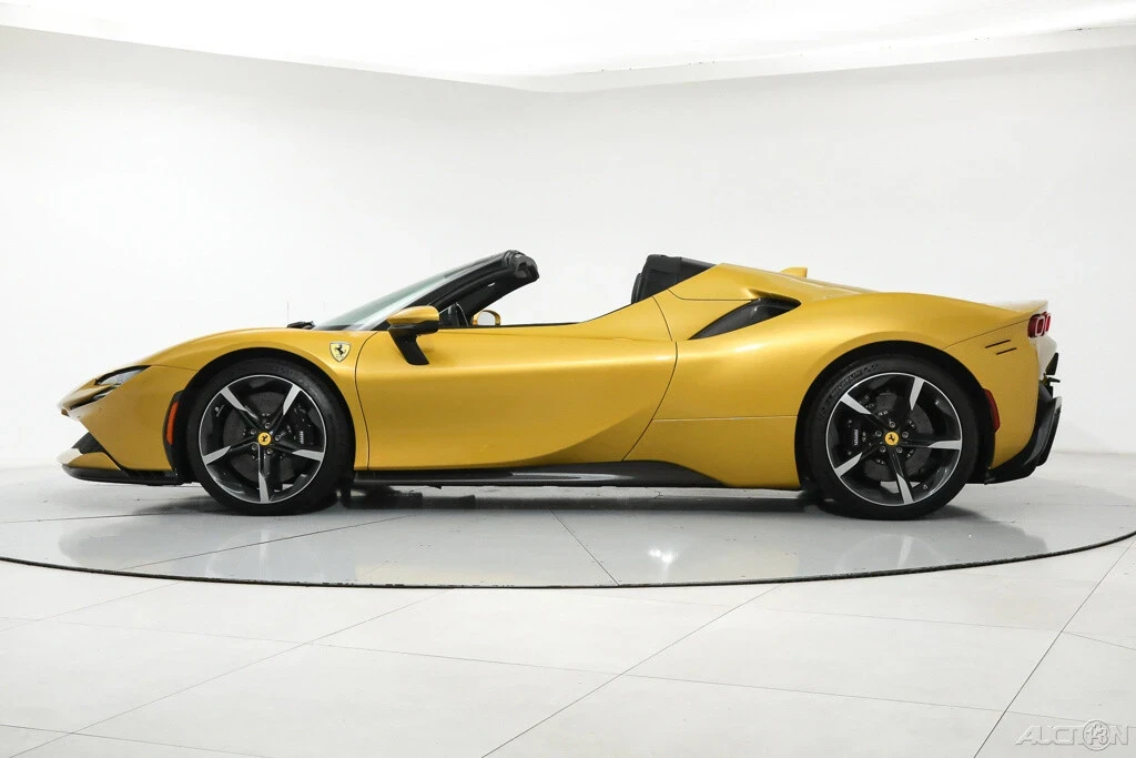 2022 Ferrari SF90 Spider - Image 4 of 21