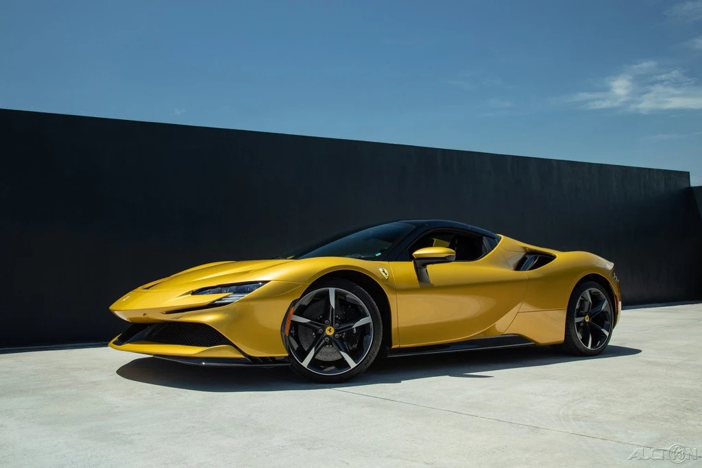 2022 Ferrari SF90 Spider - Image 7 of 21