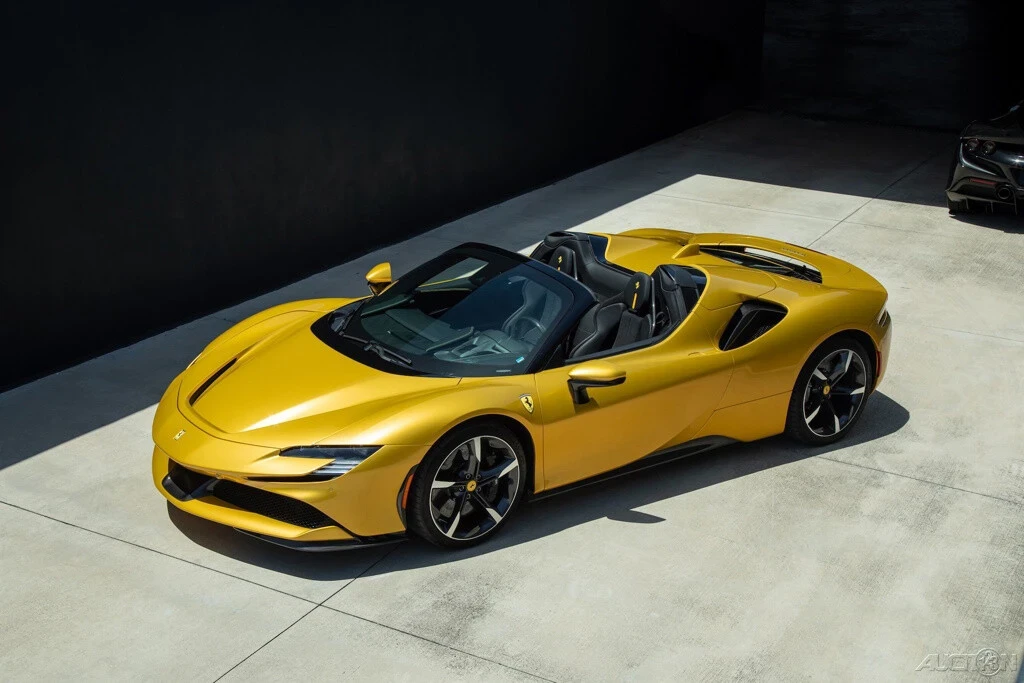 2022 Ferrari SF90 Spider - Image 11 of 21
