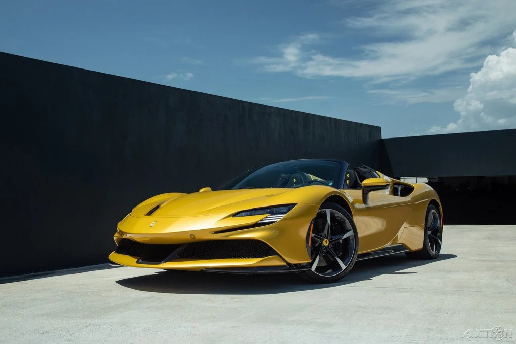 2022 Ferrari SF90 Spider - Image 8 of 21