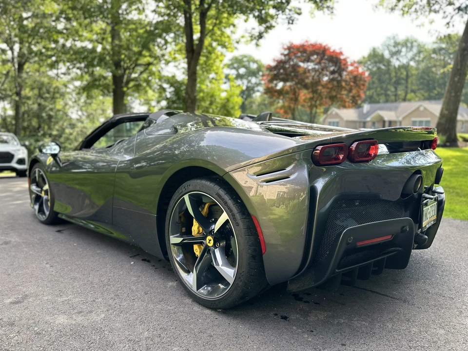 2022 Ferrari SF90 Spider - Image 3 of 31