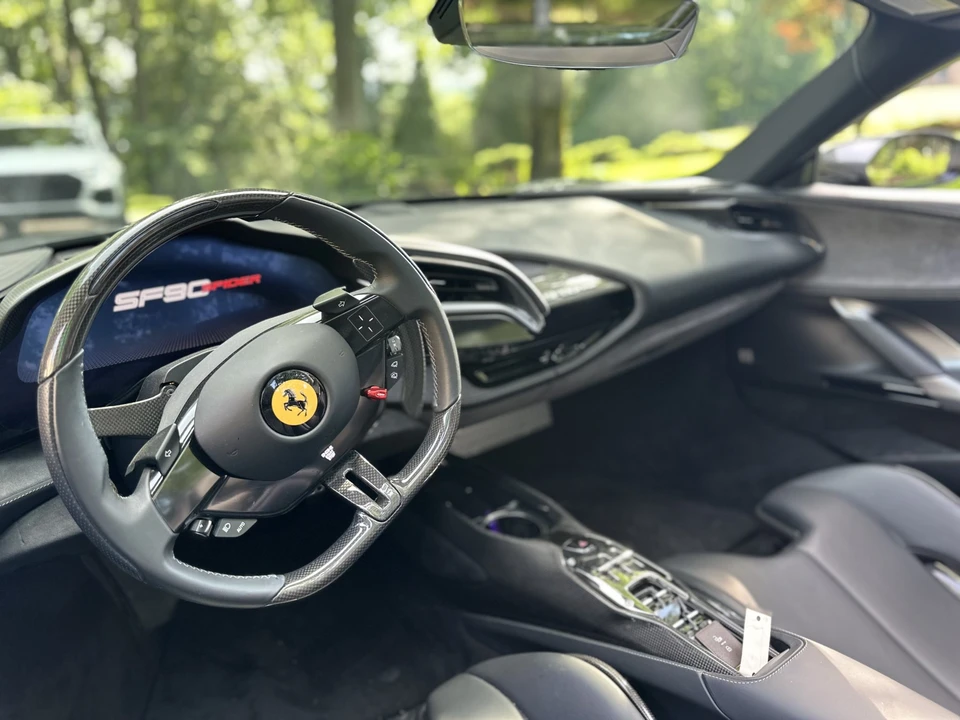 2022 Ferrari SF90 Spider - Image 28 of 31