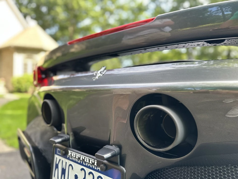 2022 Ferrari SF90 Spider - Image 13 of 31