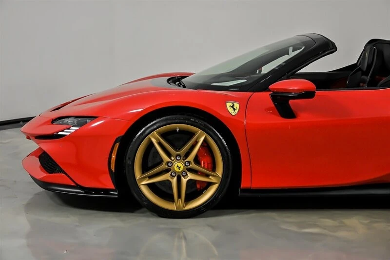 2022 Ferrari SF90 Spider - Image 7 of 31
