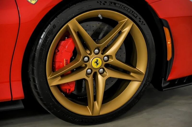 2022 Ferrari SF90 Spider - Image 17 of 31