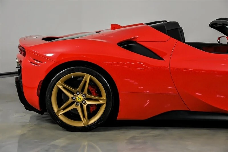 2022 Ferrari SF90 Spider - Image 13 of 31